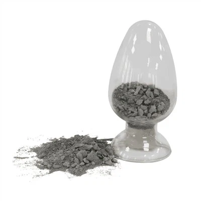 Nagy szilárdságú, alacsony cementből önthető, tűzálló öntvény